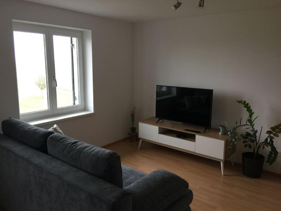 Ruhige Schoene 2-Zimmer Ferienwohnung Höchst Екстериор снимка