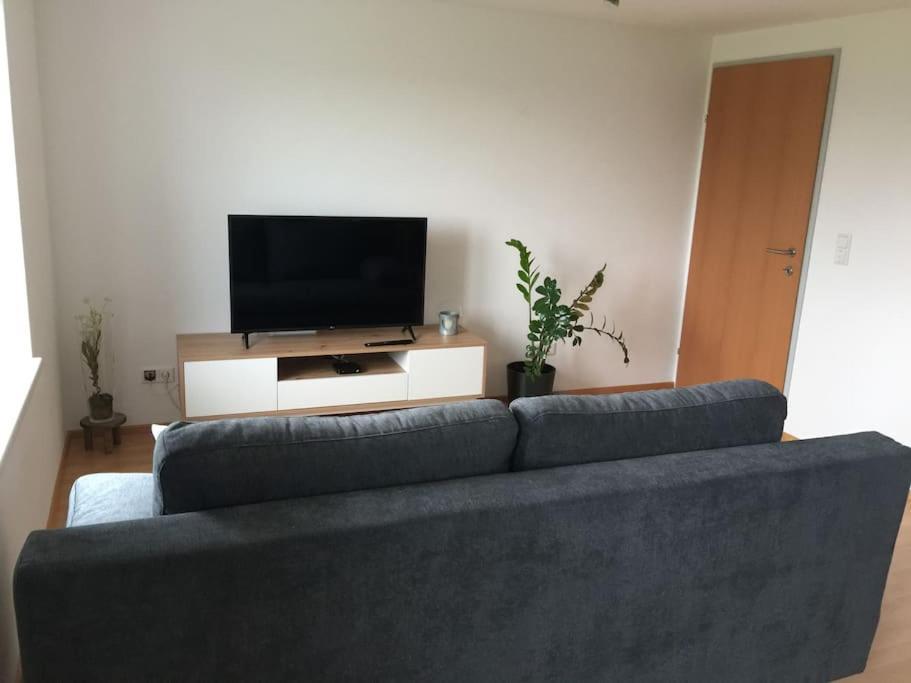 Ruhige Schoene 2-Zimmer Ferienwohnung Höchst Екстериор снимка